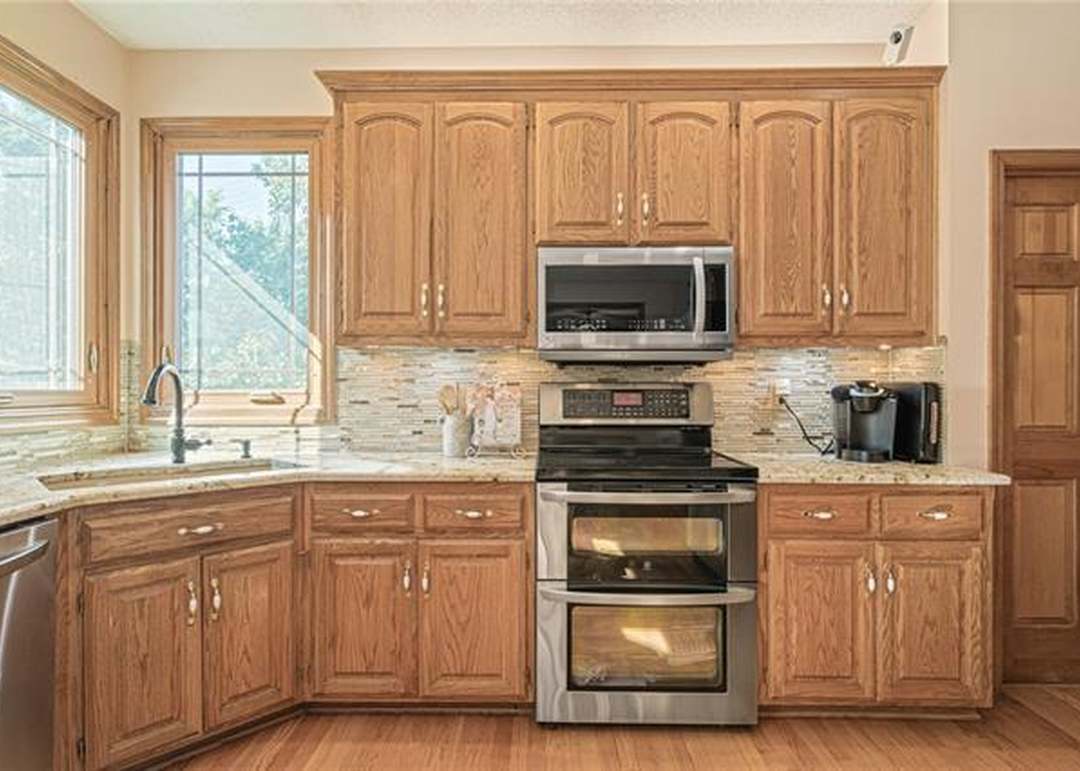 7912 W 140th Street — photo 28