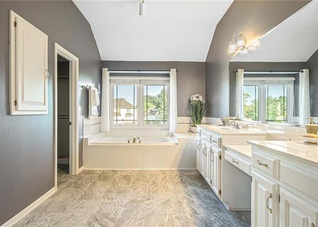 7912 W 140th Street — photo 38
