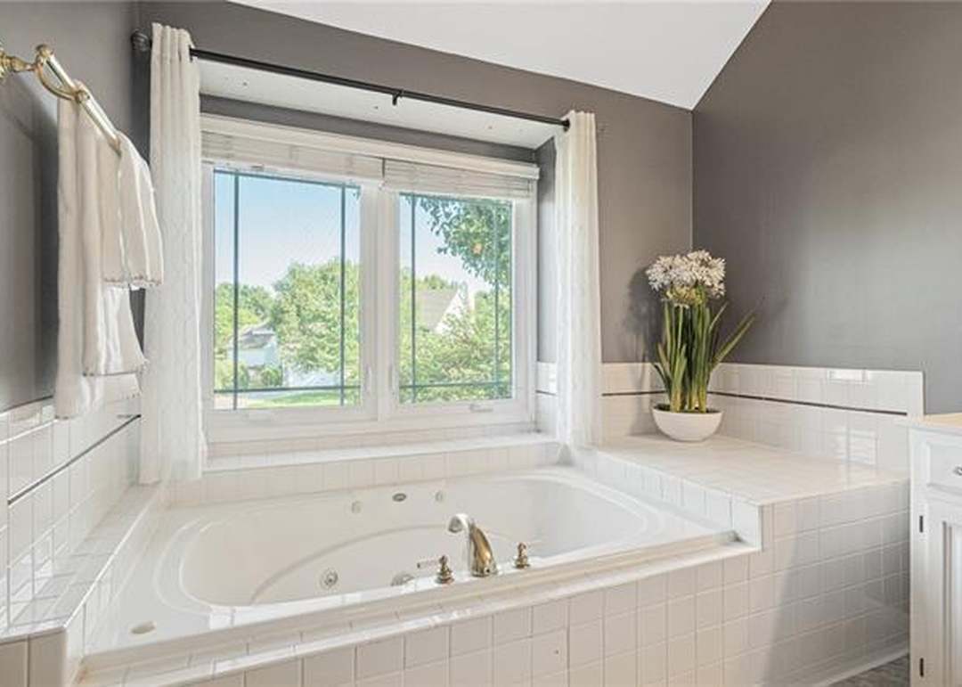 7912 W 140th Street — photo 39
