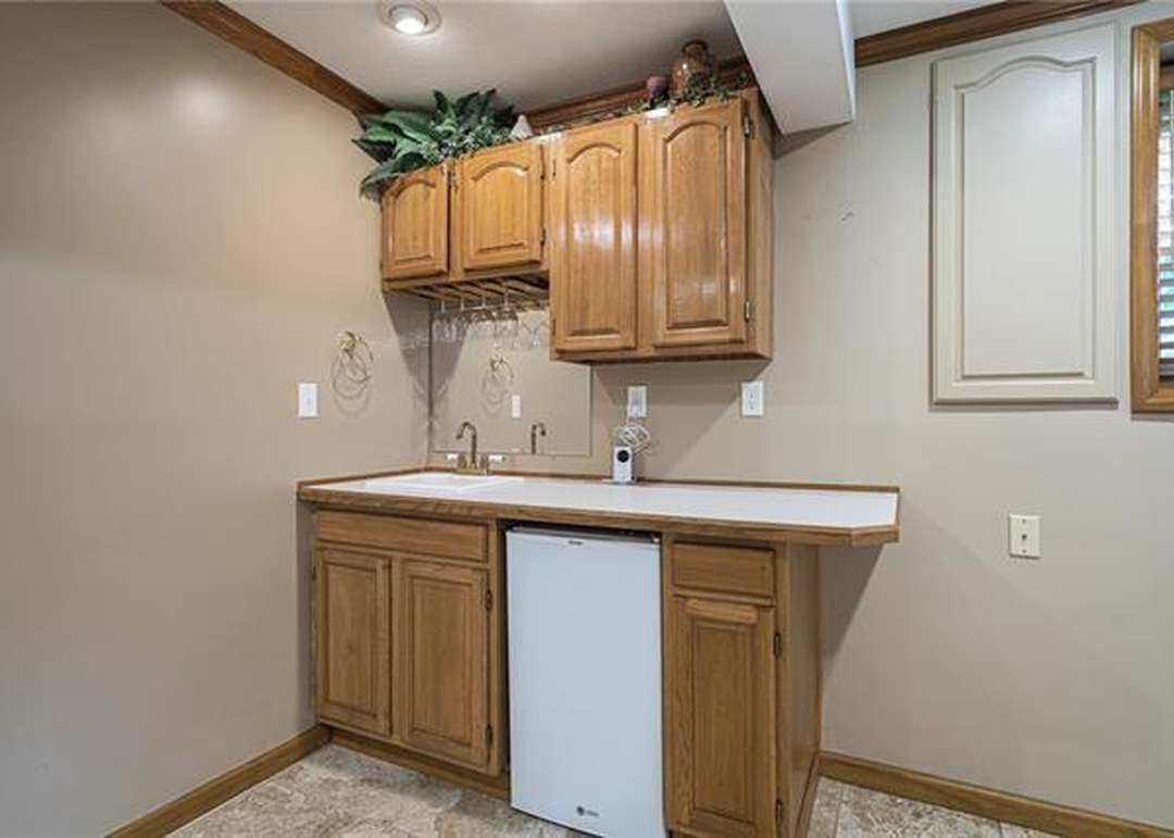 7912 W 140th Street — photo 44