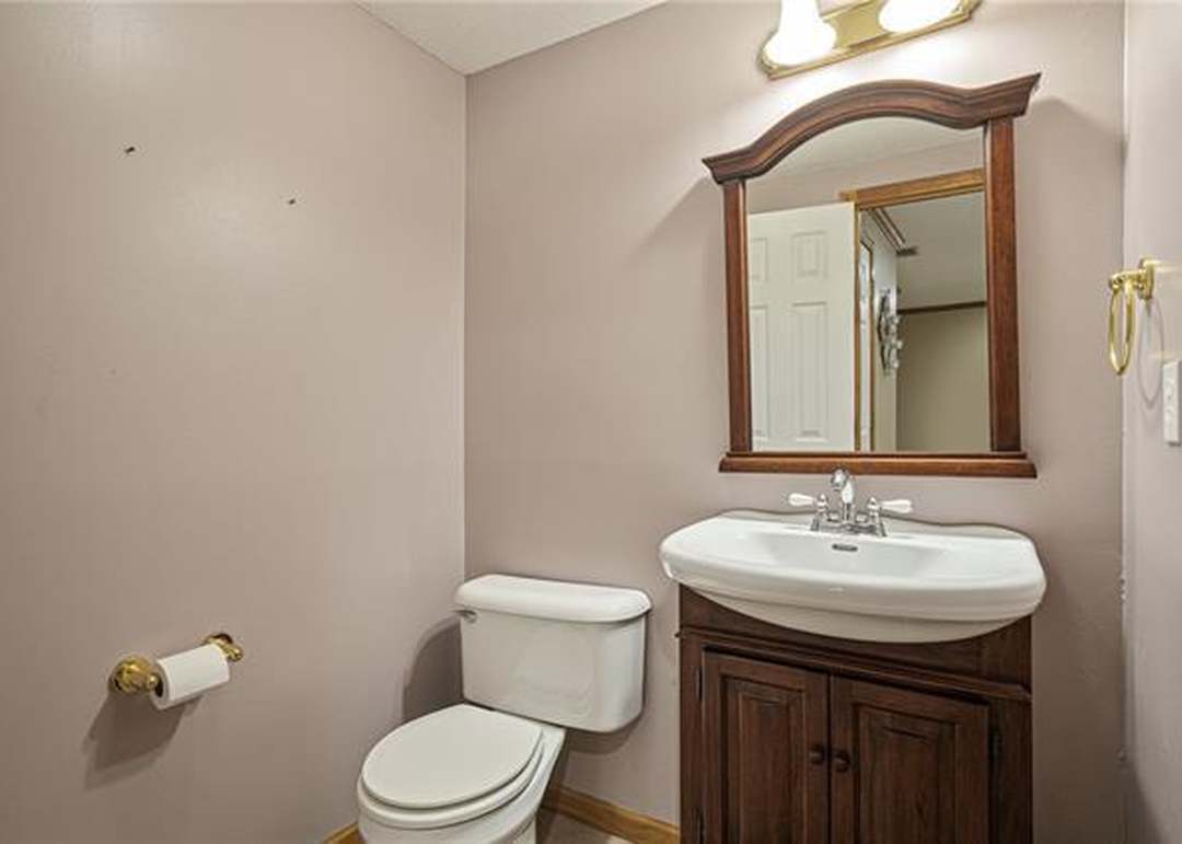 7912 W 140th Street — photo 45