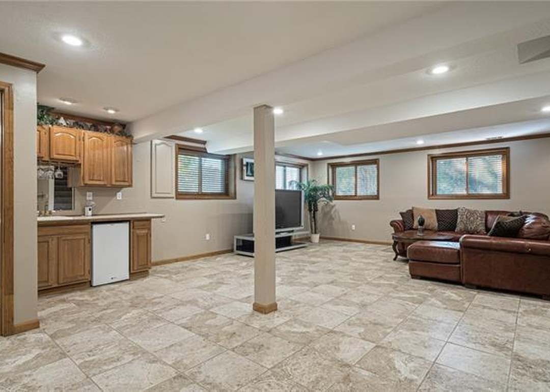7912 W 140th Street — photo 46