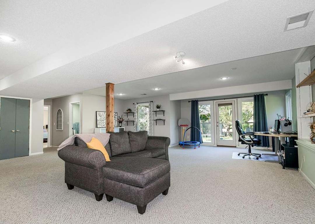 5216 Roundtree Street — photo 29