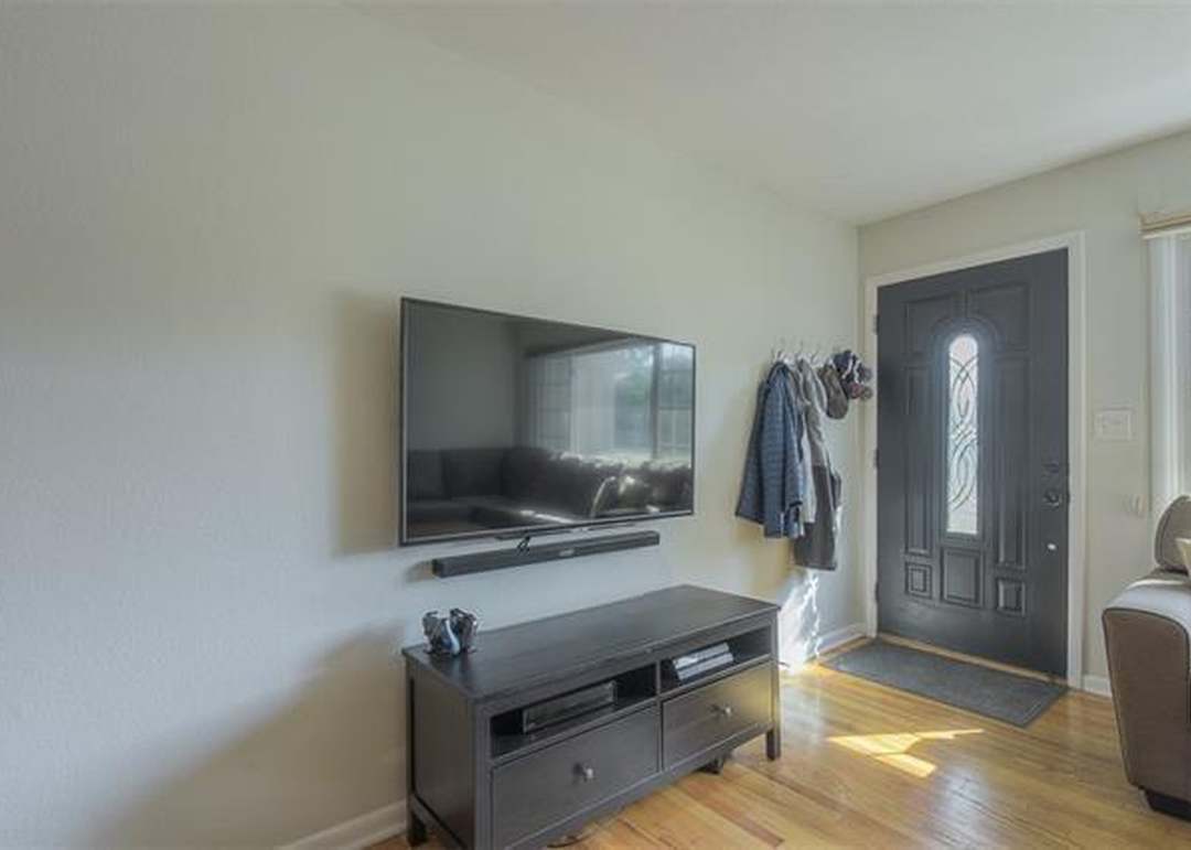 4020 W 63RD Street — photo 9