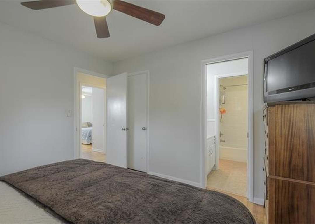 4020 W 63RD Street — photo 27