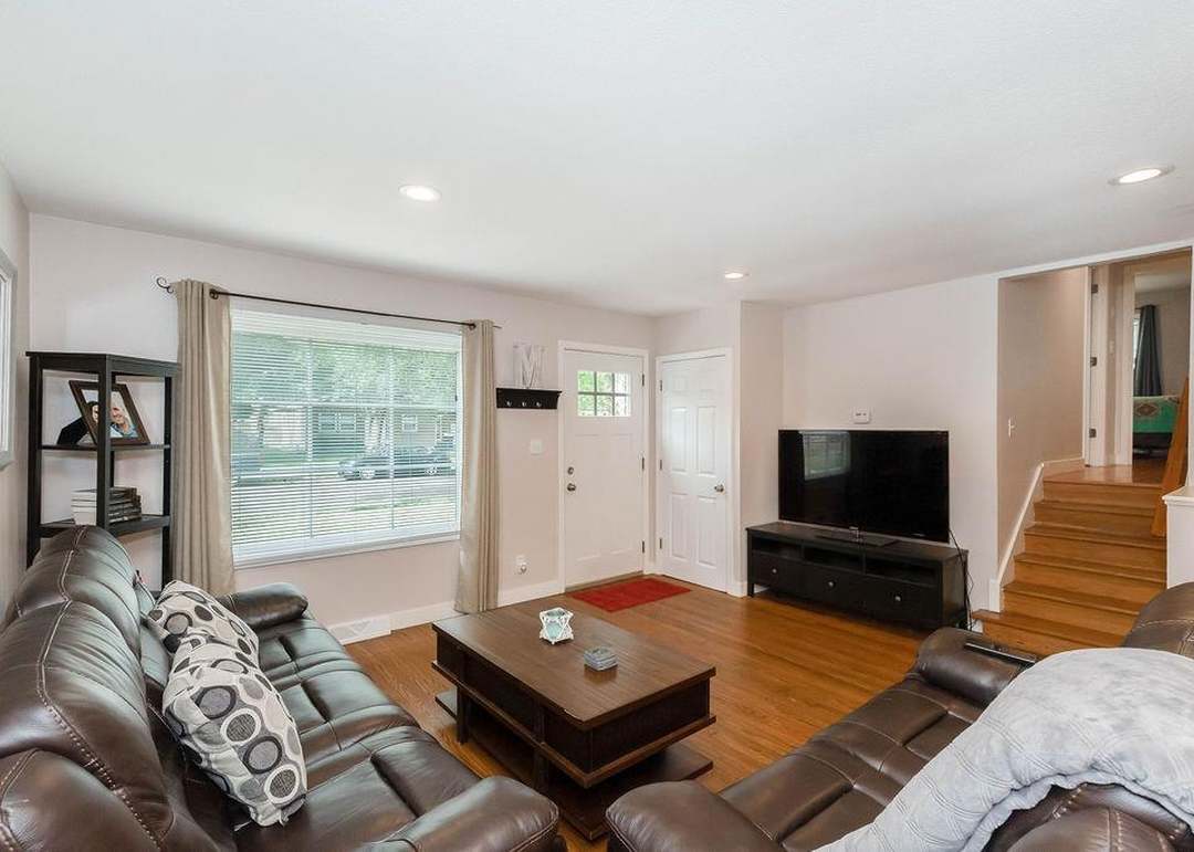 9213 W 99th Terrace — photo 10