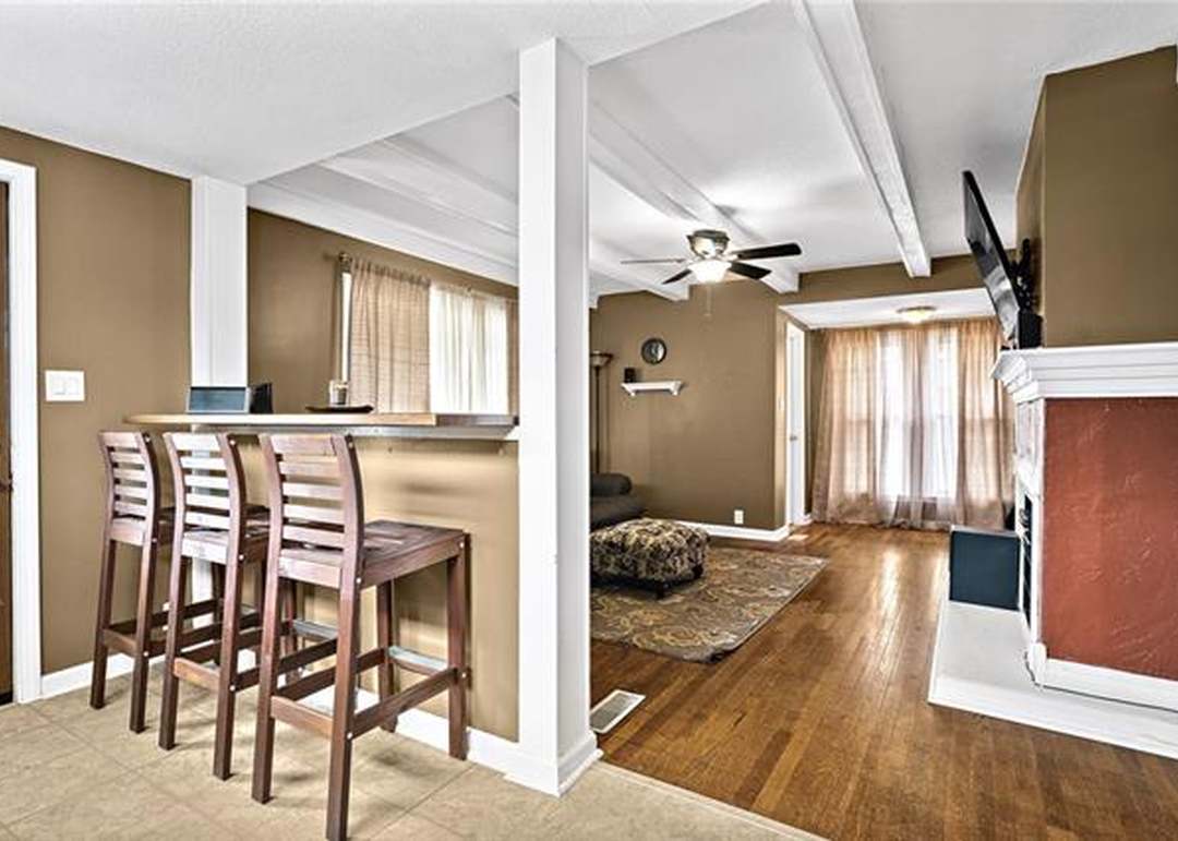 312 E Nichols Street — photo 10