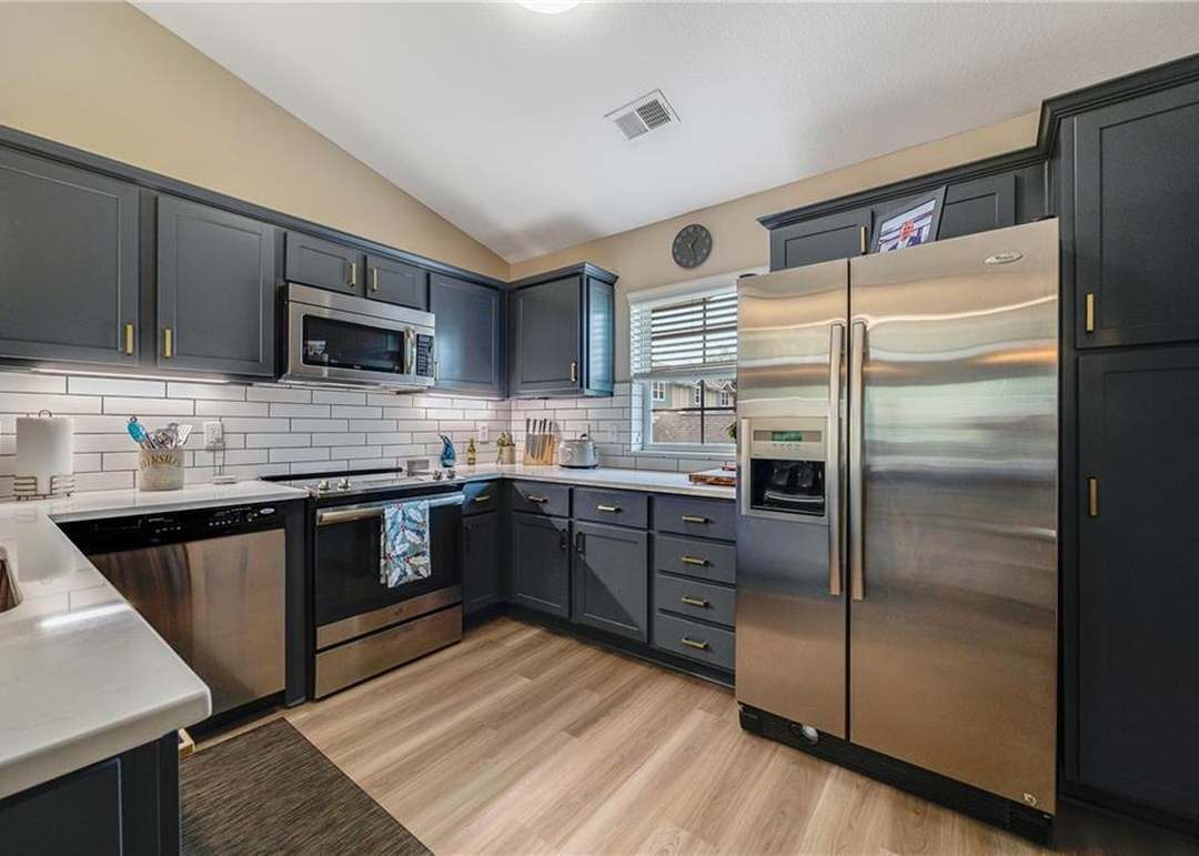 7629 W 78th Street — photo 13