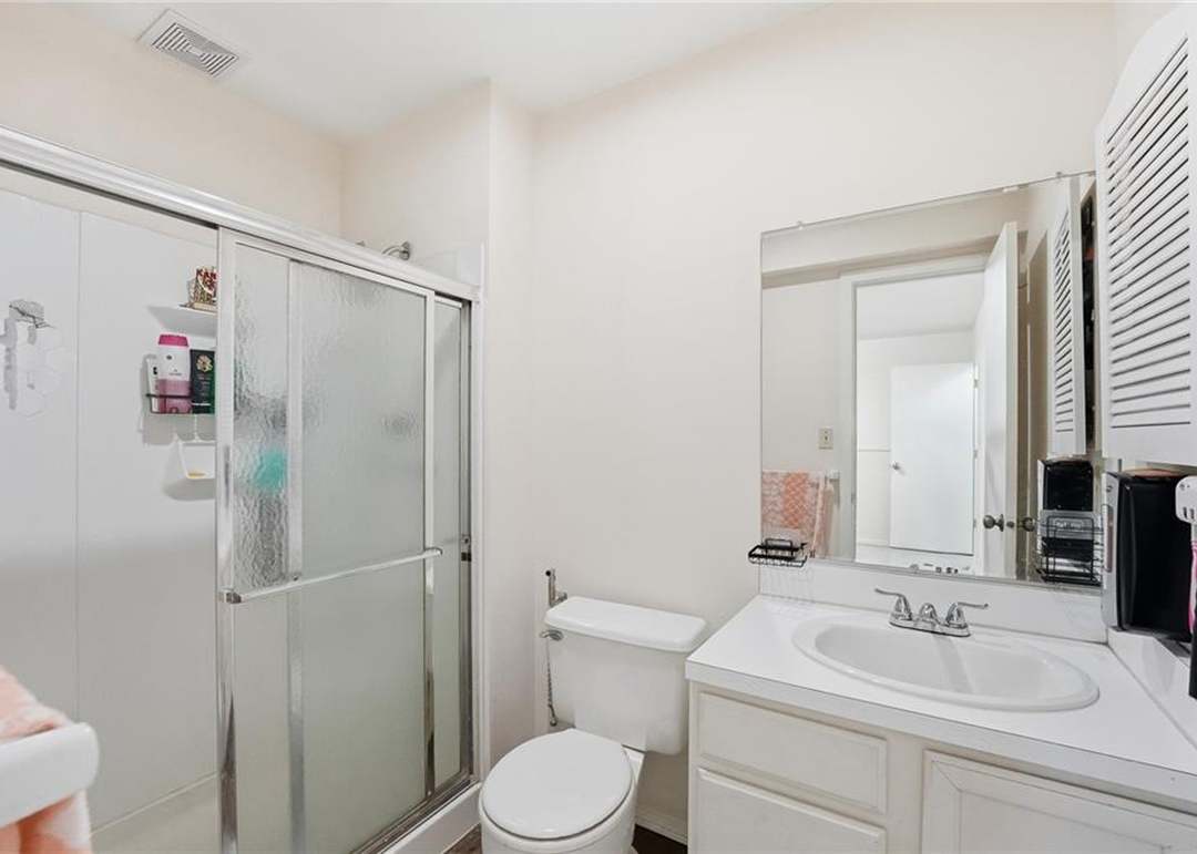 10901 Gillette Street — photo 14