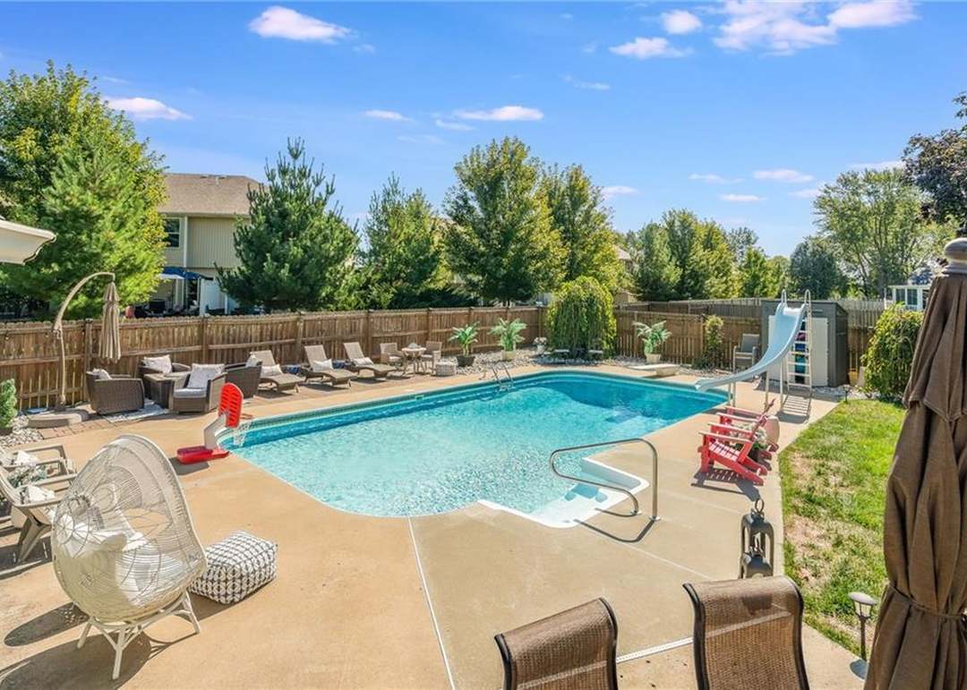 1004 SW Hiawatha Drive — photo 16