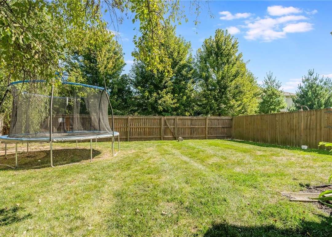 1004 SW Hiawatha Drive — photo 21