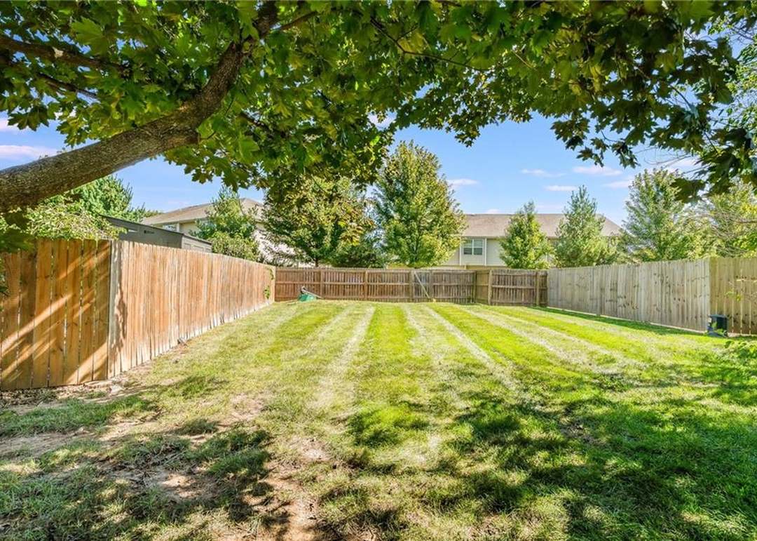 1004 SW Hiawatha Drive — photo 23