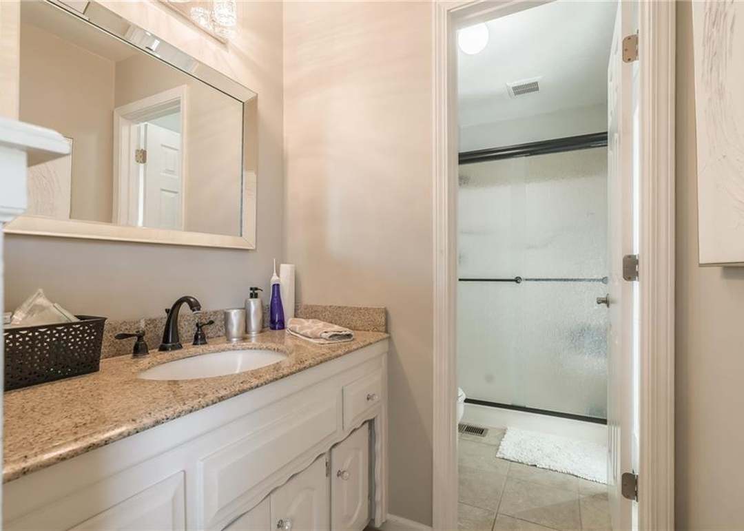 1004 SW Hiawatha Drive — photo 38