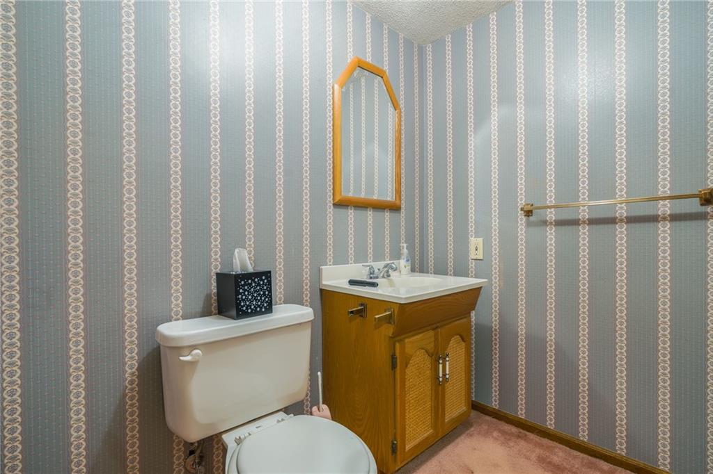 1004 SW Hiawatha Drive — photo 45