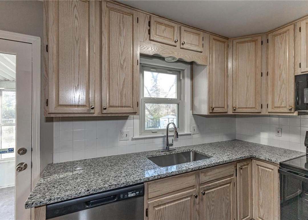 9005 E 74TH Terrace — photo 18