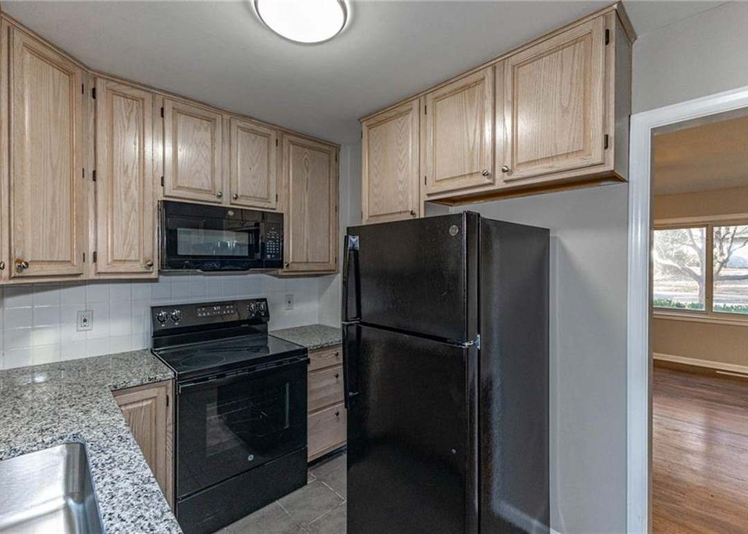 9005 E 74TH Terrace — photo 19