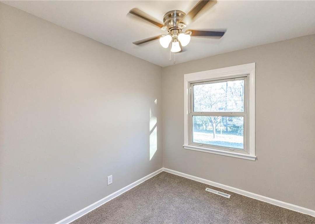 9005 E 74TH Terrace — photo 23