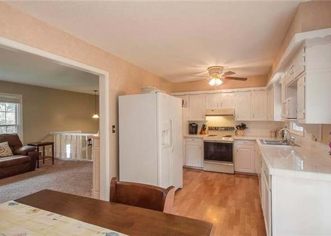 11813 E 56th Street — photo 11