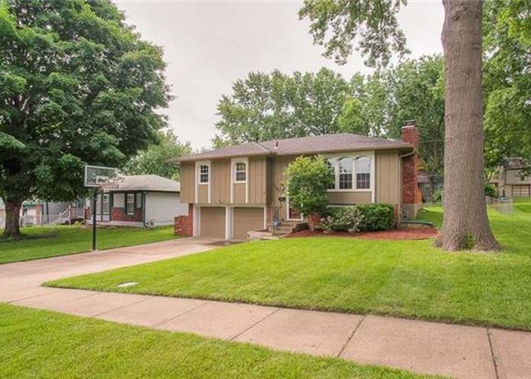 11813 E 56th Street — photo 24