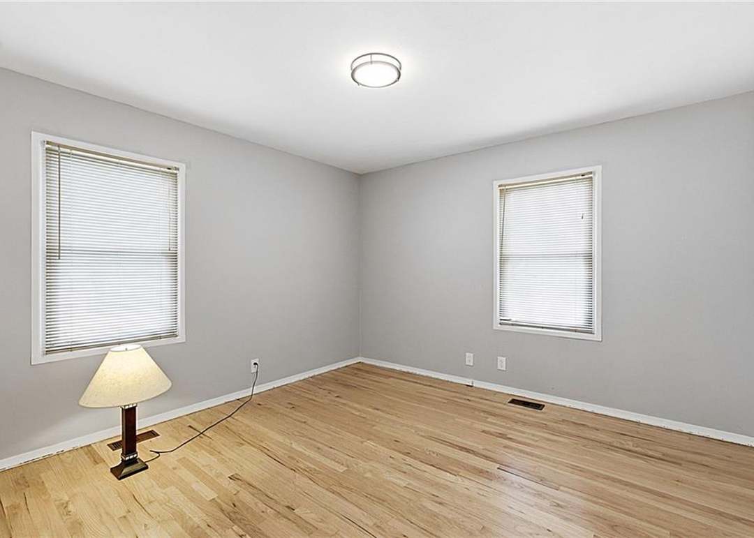 728 N Sunrise Drive — photo 3