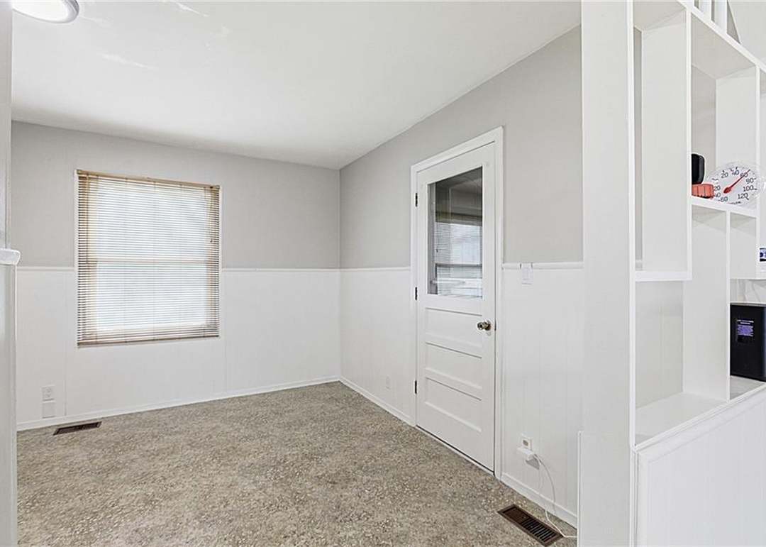 728 N Sunrise Drive — photo 14