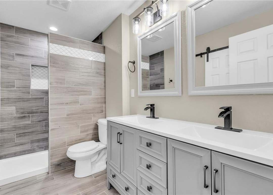 1221 Greenbrier Drive — photo 34