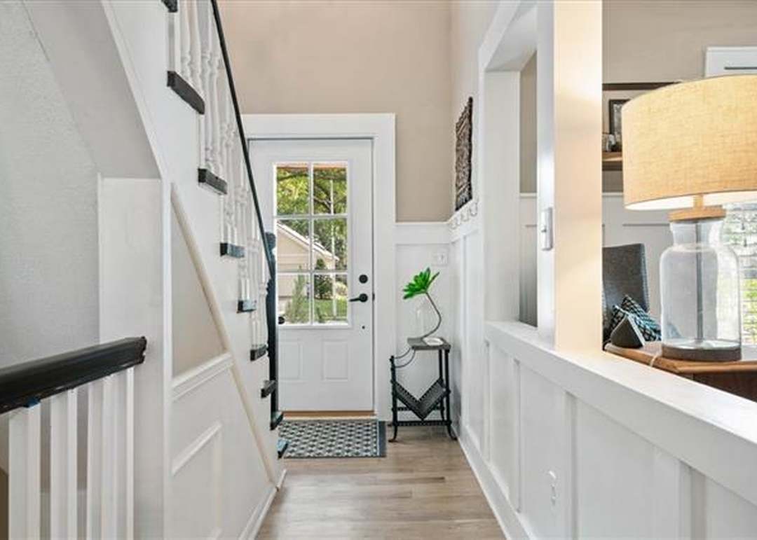 1114 E Sleepy Hollow Drive — photo 10