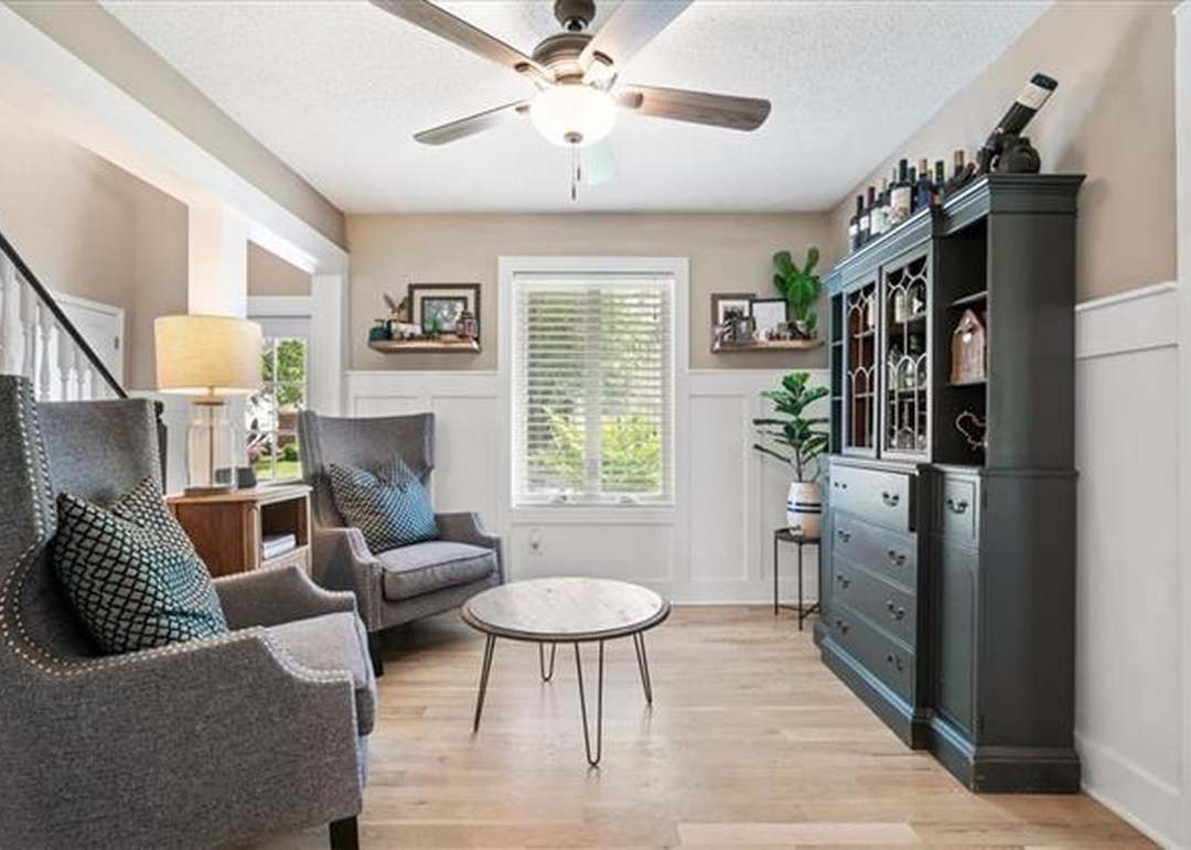 1114 E Sleepy Hollow Drive — photo 11