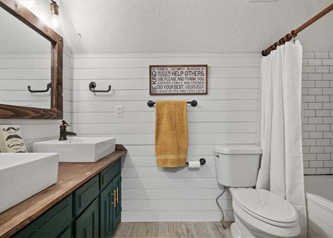 1114 E Sleepy Hollow Drive — photo 39