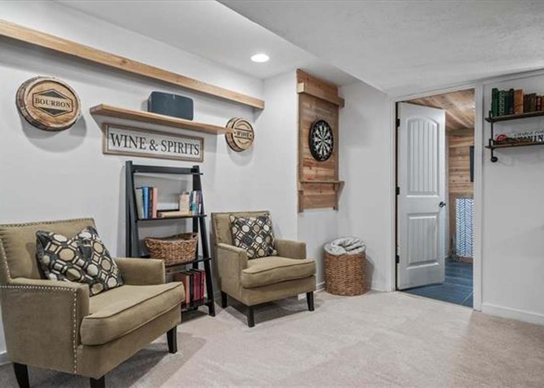 1114 E Sleepy Hollow Drive — photo 41