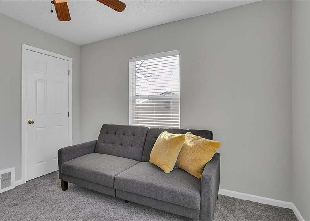 5632 E 102nd Street — photo 14