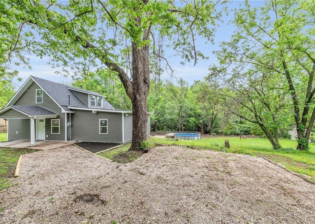 2311 Shawnee Drive — photo 8