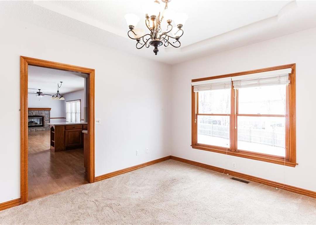 1305 SW Pebble Lane — photo 10