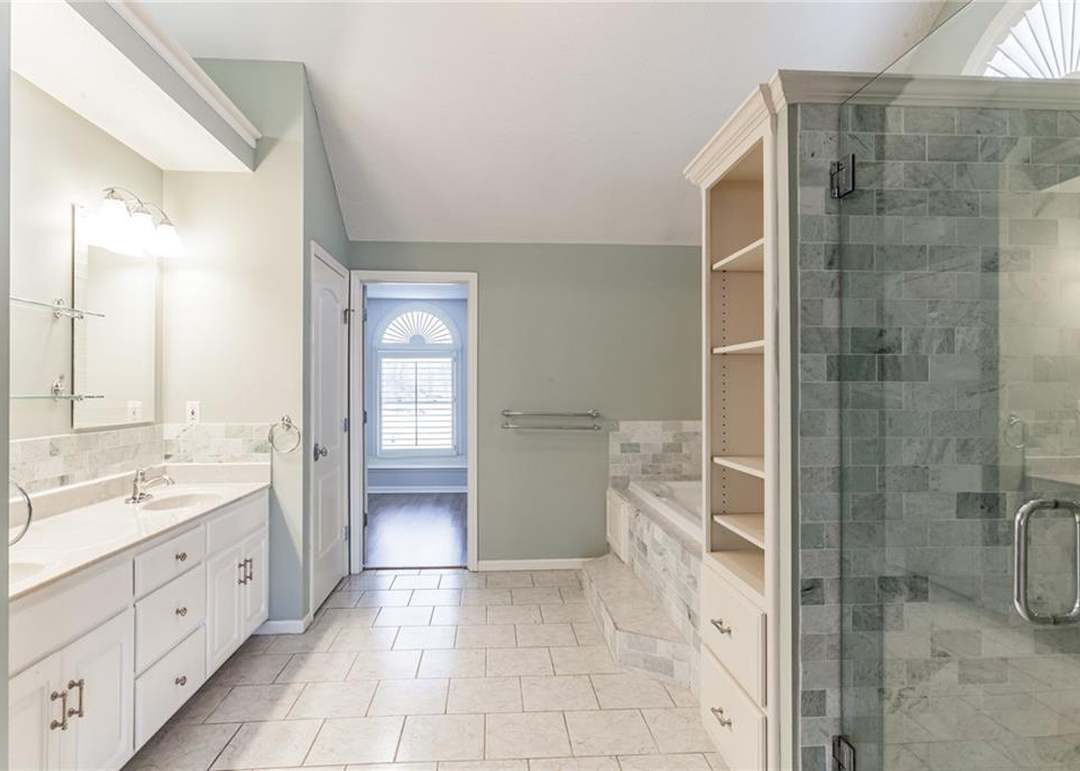 1305 SW Pebble Lane — photo 16