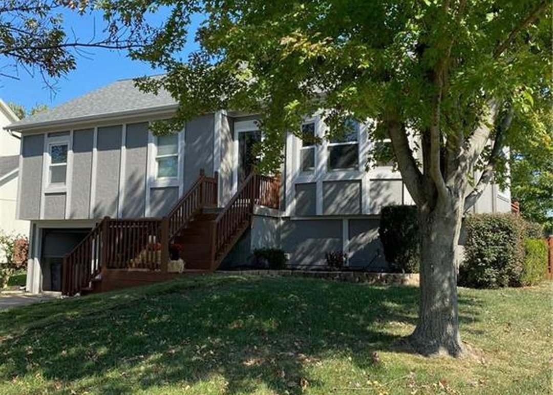 21610 S Madison Street — photo 8