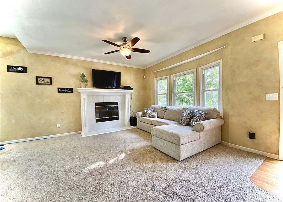 21610 S Madison Street — photo 16