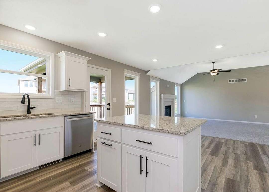 11802 N Manning Avenue — photo 16