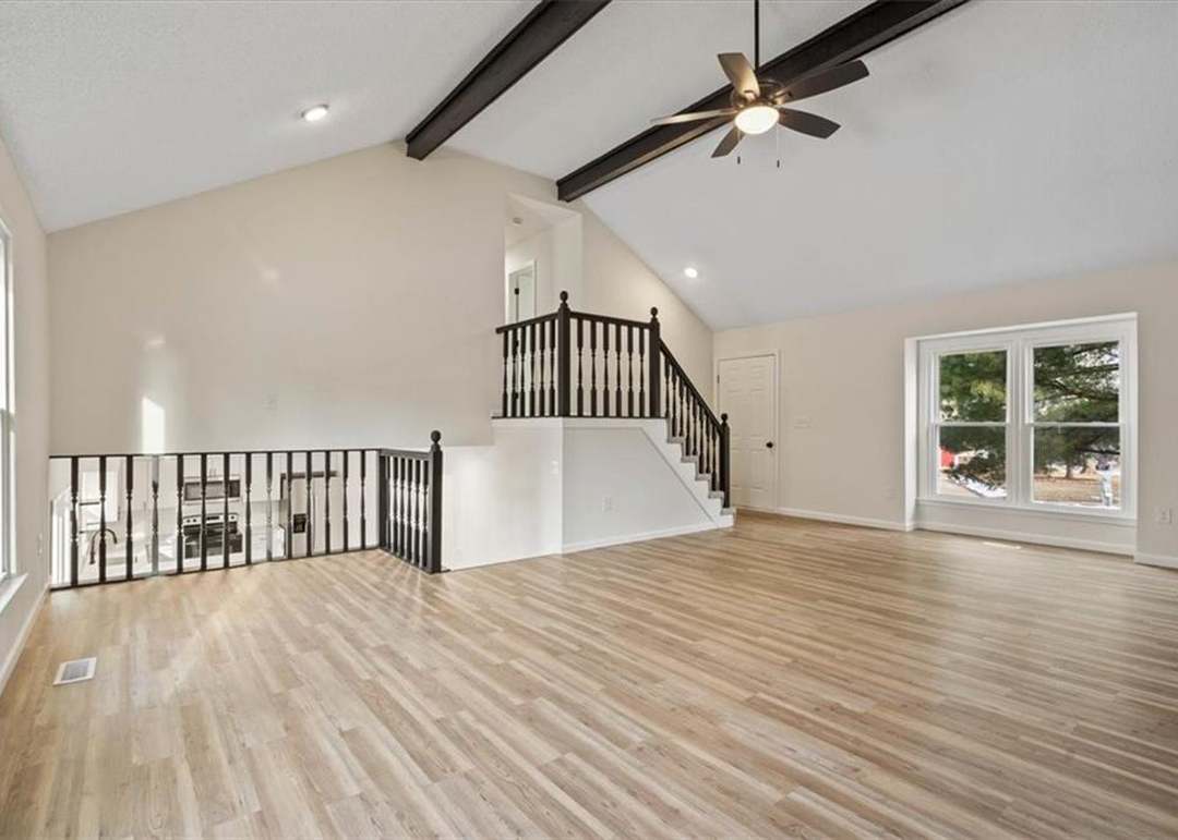 15907 W 124th Terrace — photo 6