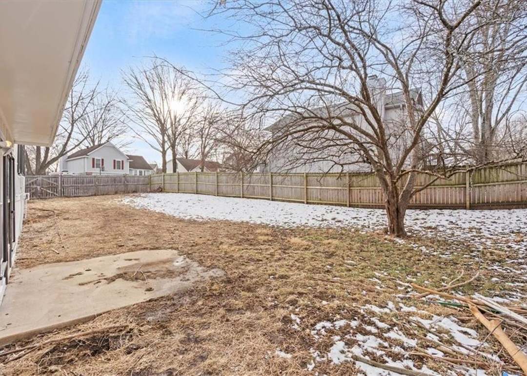 15907 W 124th Terrace — photo 25
