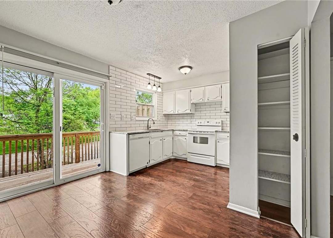 8011 E 88th Street — photo 13