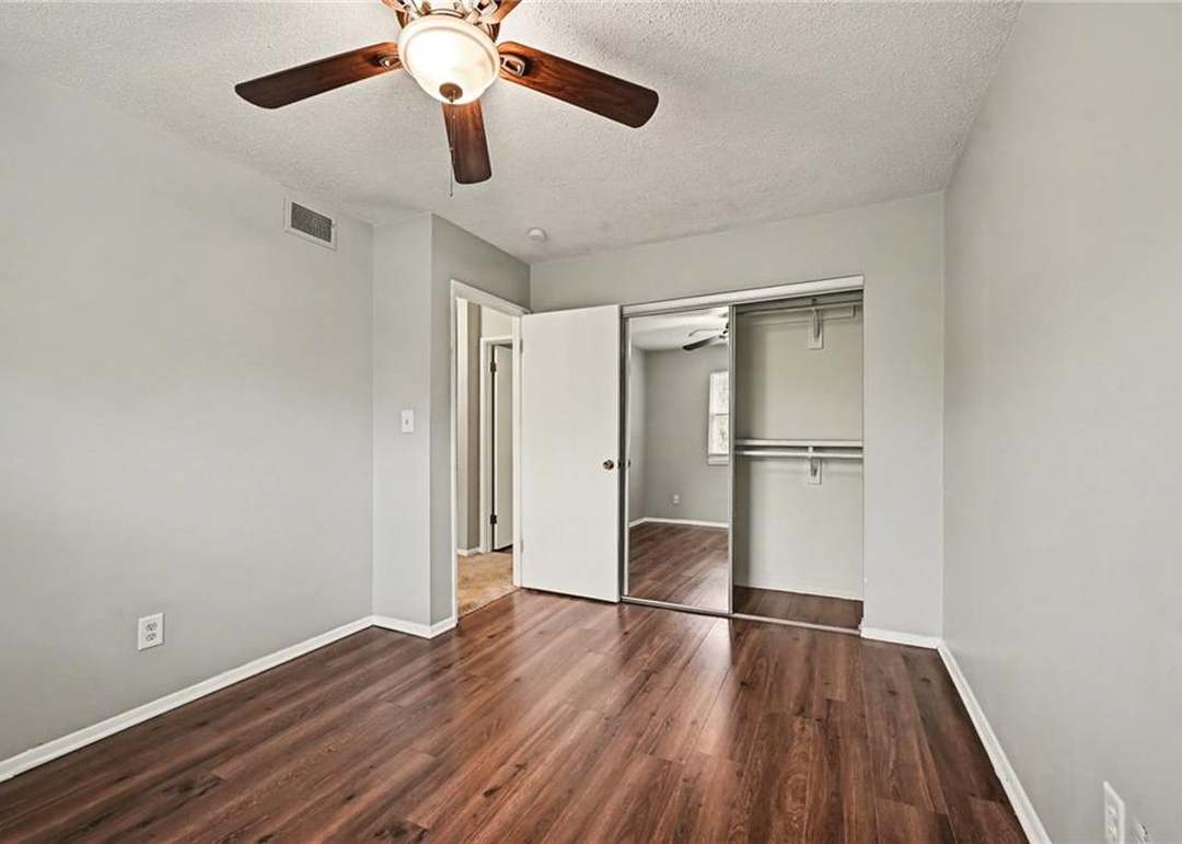 8011 E 88th Street — photo 18