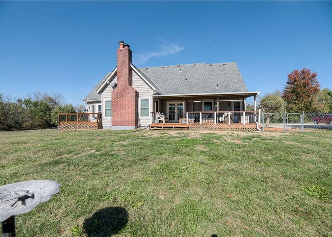 1205 E 203rd Street — photo 11
