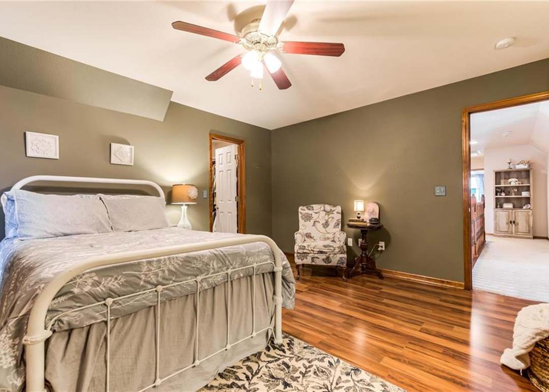 1205 E 203rd Street — photo 34