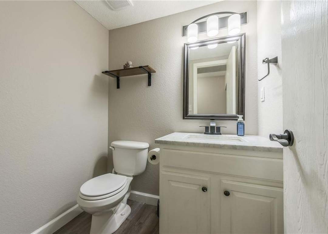 1215 NW Hidden Ridge Circle — photo 6