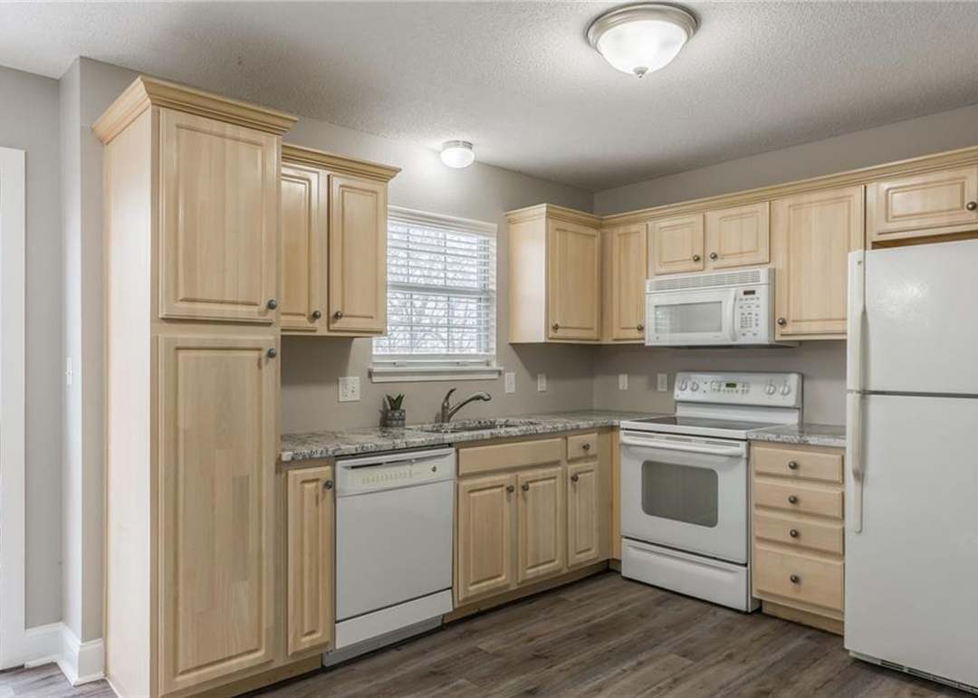 1215 NW Hidden Ridge Circle — photo 10