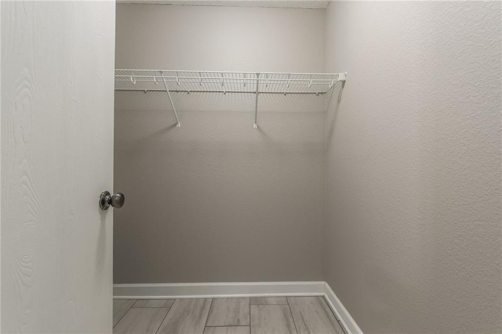 1215 NW Hidden Ridge Circle — photo 14