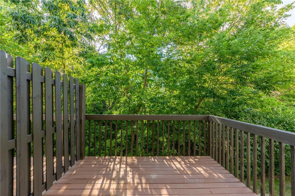 1215 NW Hidden Ridge Circle — photo 16