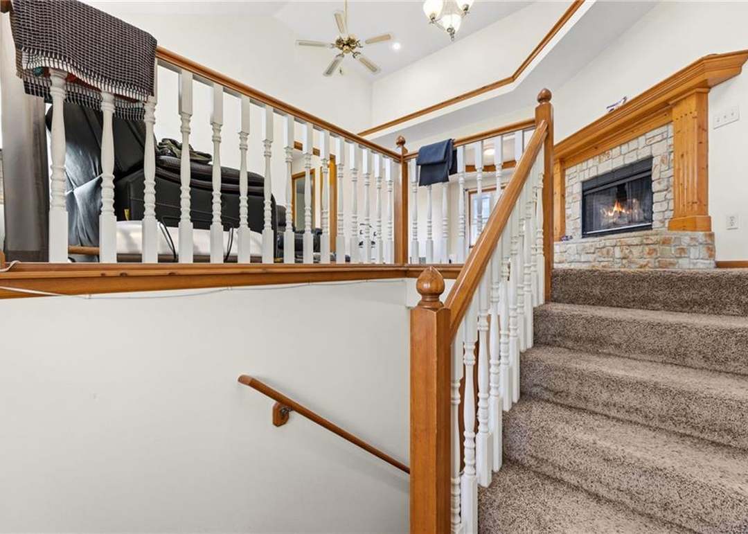 821 NE Michael Drive — photo 9