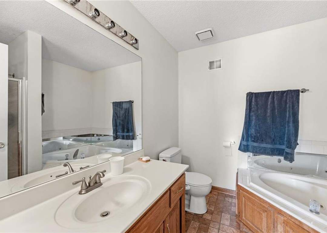 821 NE Michael Drive — photo 19