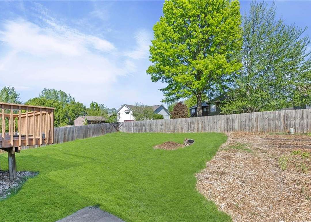 821 NE Michael Drive — photo 23